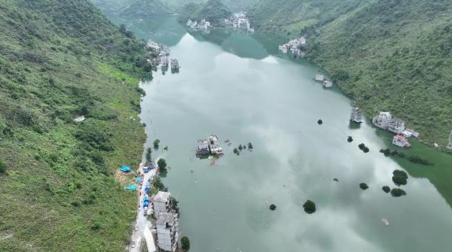 隆林“水淹坝”当地紧急救援 受灾群众得到有效安置